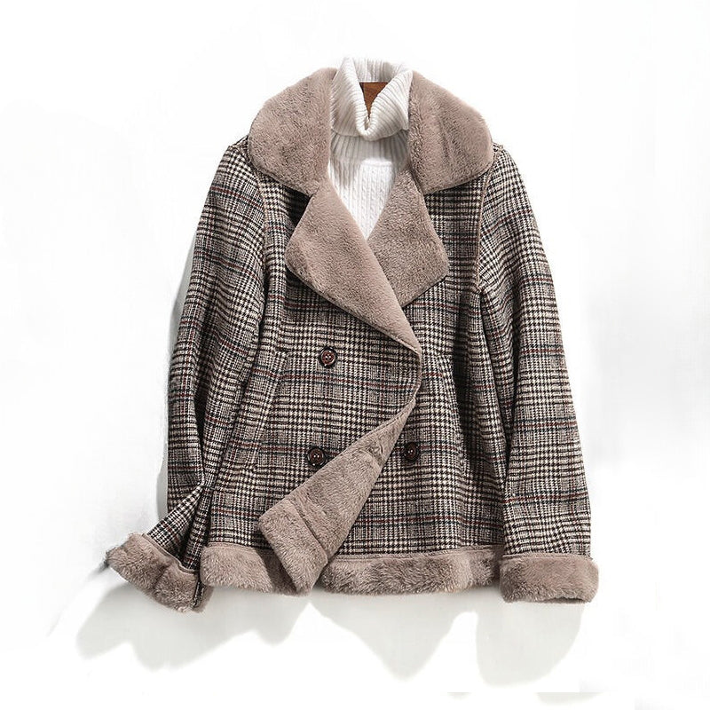 L'Opulence Plaid Coat by Isabelle Fontaine